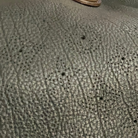 AUTHENTIC LV Mahina Black Leather Handbag - Picture 7 of 12